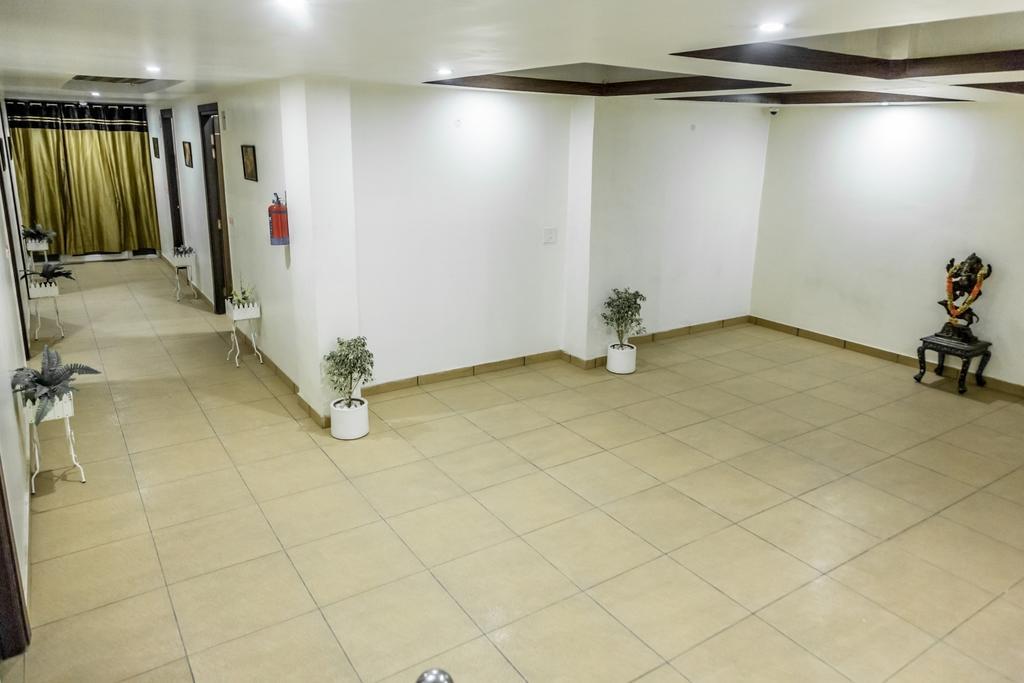 Red Orchid Ξενοδοχείο Meerut Εξωτερικό φωτογραφία